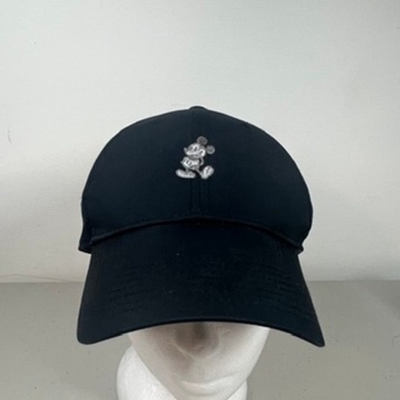 Nike Dri-Fit Disney Parks Mickey Mouse Hat Black Club Cap Strapback Size S/M - Picture 1 of 9